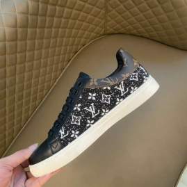 Picture of Louis Vuitton Shoes _SKULVsz38-45mnf042315332